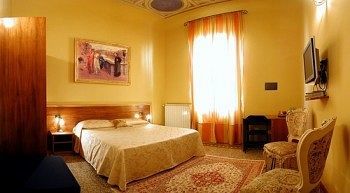 La Luna Guest House Флоренция Экстерьер фото